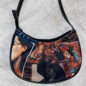 Magazine inspired shoulder bag